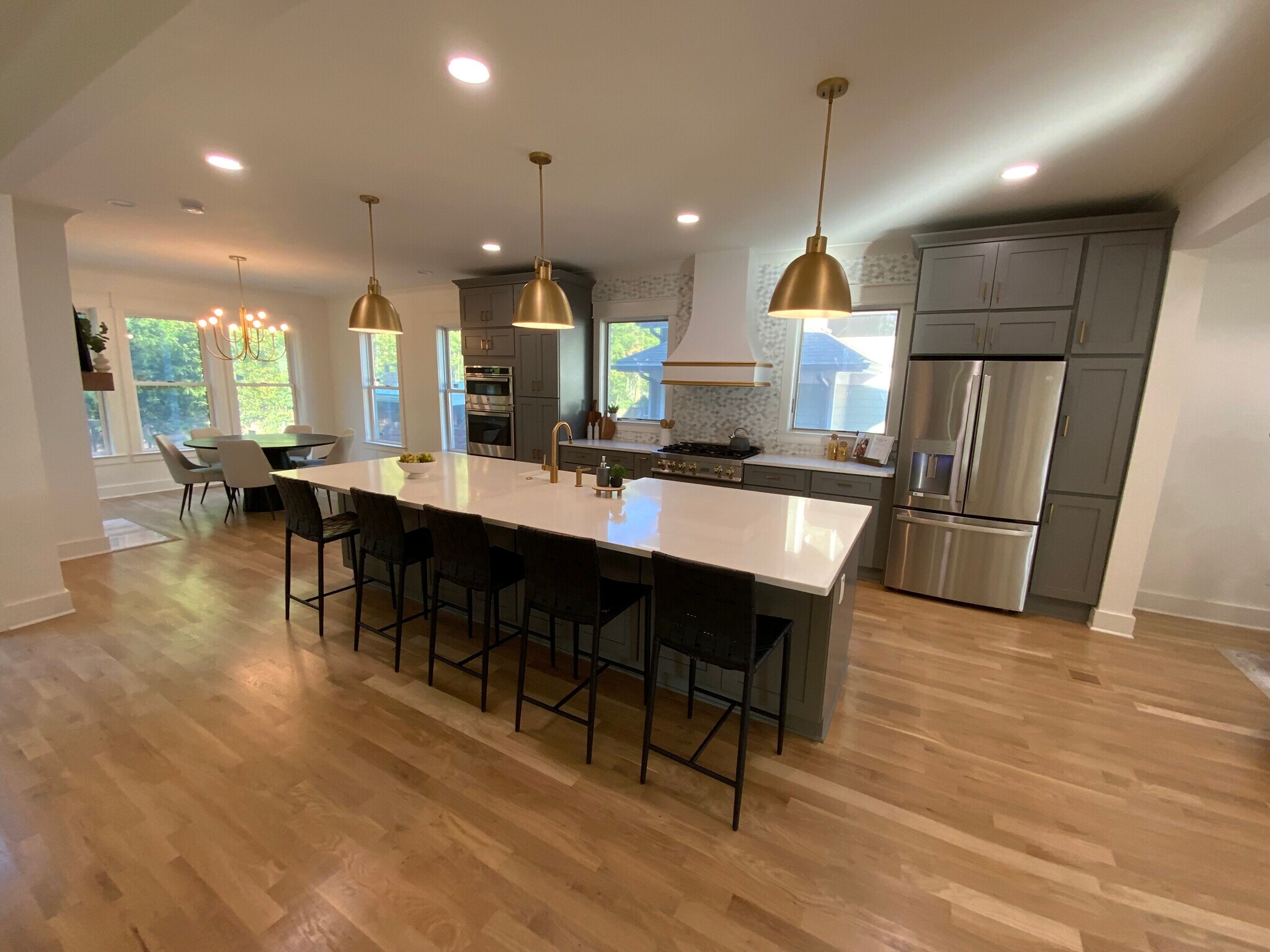 Building Photo - 116 3rd Ave