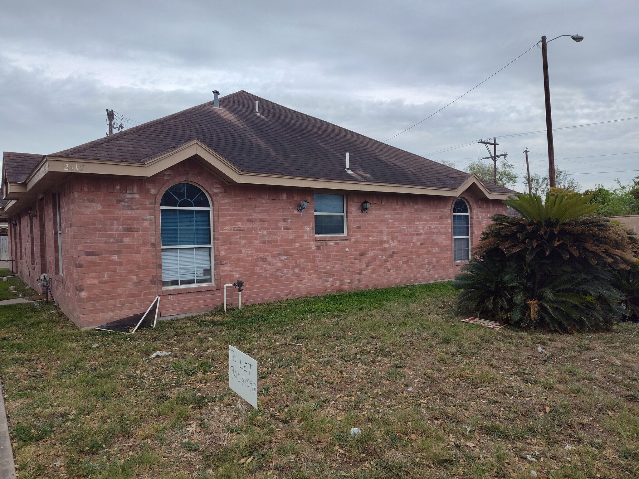 Building Photo - 2117 Aruba Dr