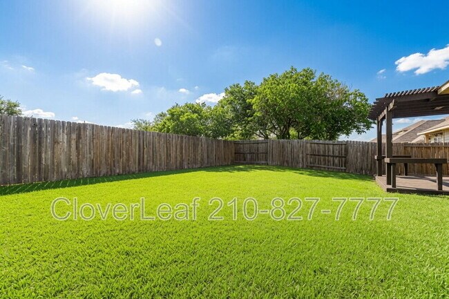 Building Photo - 8003 Oxbow Way