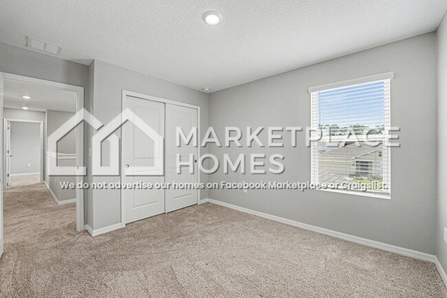 Building Photo - 2044 Rosewood Cir