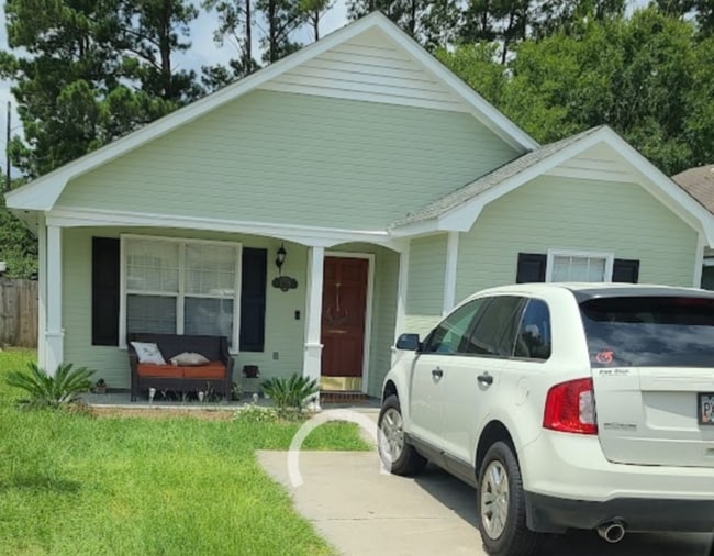 Building Photo - 1779 Wayland Park Dr