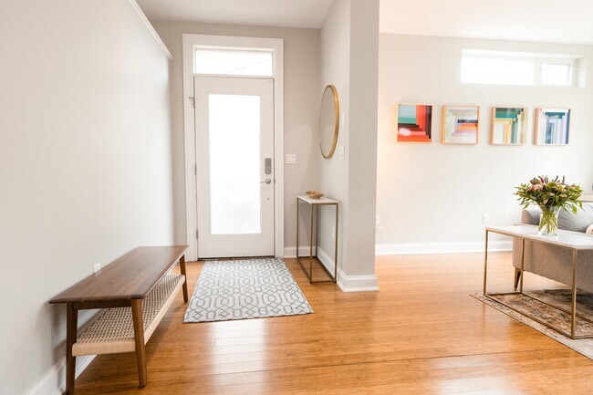 Building Photo - 130 Home St