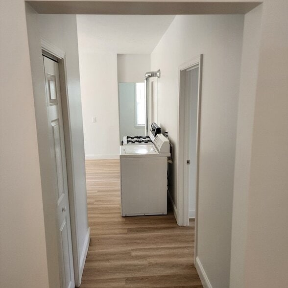 Building Photo - 38 Fox St