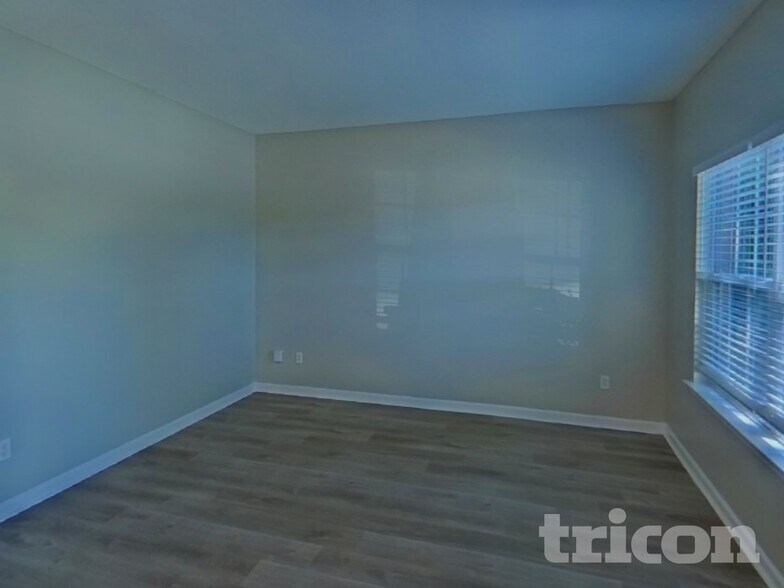 Building Photo - 211 Beckenham Ln