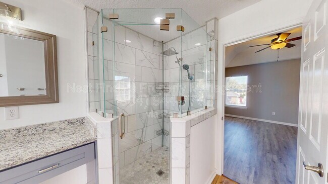 Building Photo - 12383 Tropic Dr