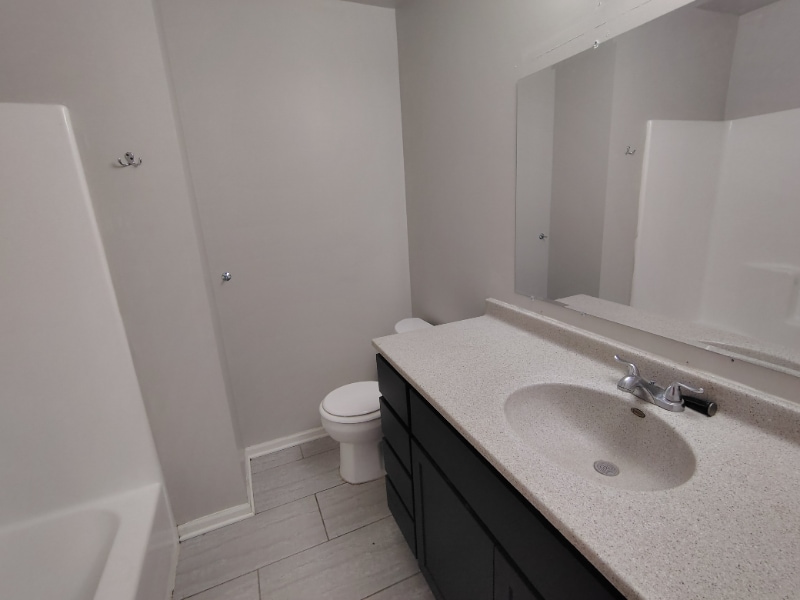 Building Photo - 2634 Randall Ave NW