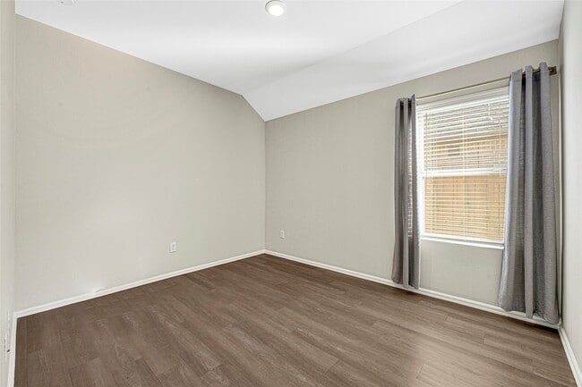 Building Photo - 11235 Stirton Dr