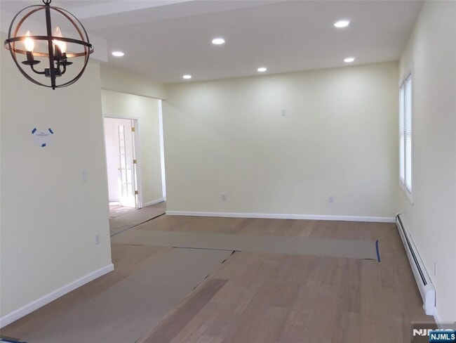 Building Photo - 248 2nd St