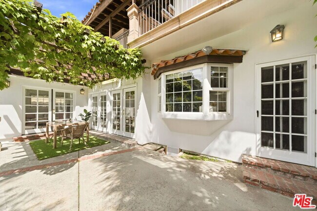 Building Photo - 4115 Laurelgrove Ave