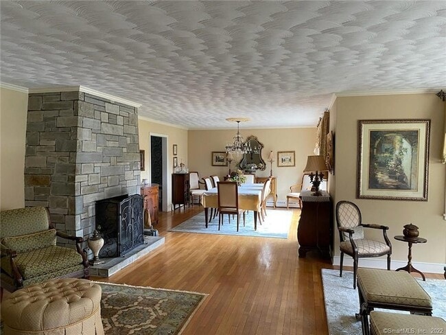 Building Photo - 94 Fennbrook Dr