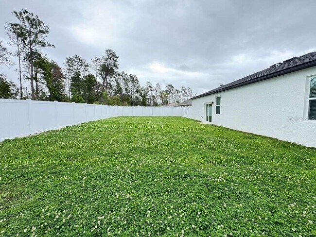 Building Photo - 6807 SW 153rd Pl Rd