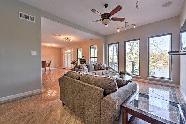 Building Photo - Completely remodeled and furnished Waterfront property!