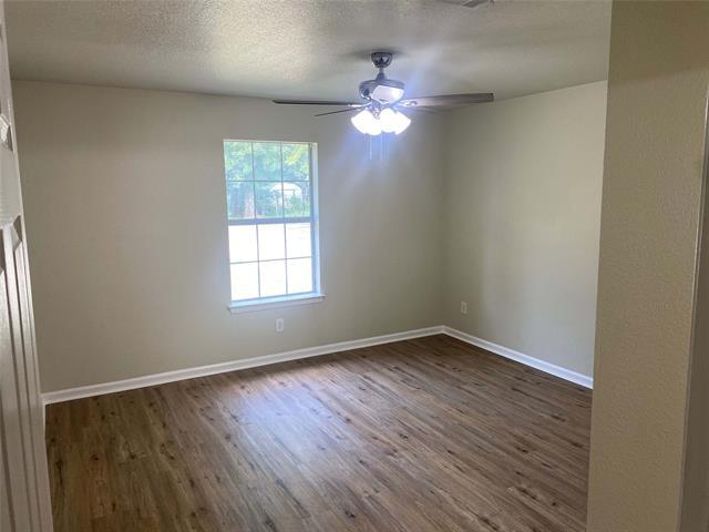 Building Photo - 213 S 3rd St