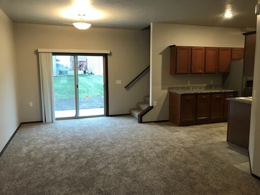 Building Photo - 1013 Tanner Ct