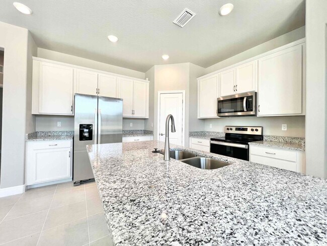 Building Photo - 14420 Pimberton Dr