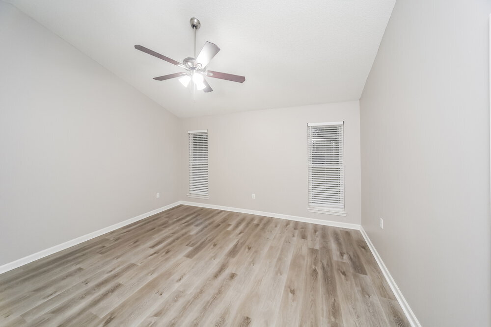 Building Photo - 1679 Central Trails Dr