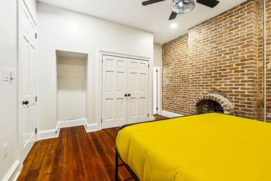 Building Photo - 1725 Robert C. Blakes Sr. Dr