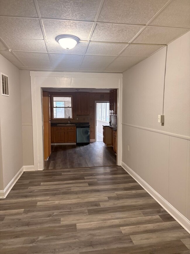 Building Photo - Charming Baltimore Home – Close to Downtown & Transit