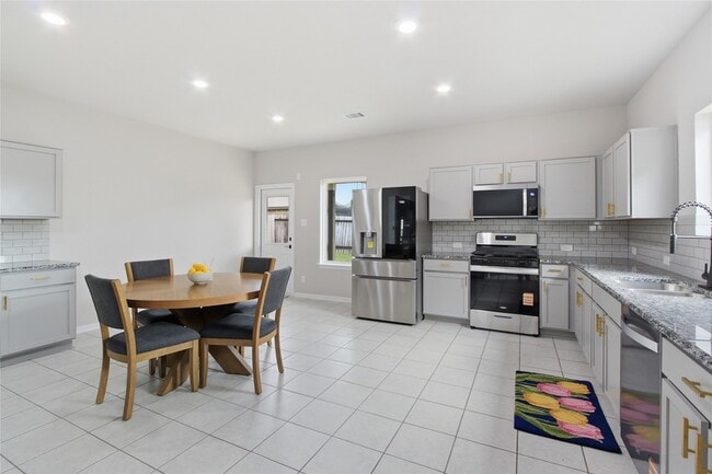 Building Photo - 2429 Palisade Crst Dr