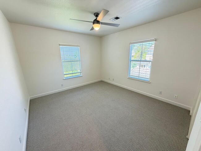 Building Photo - 4 Bed 3 Bath In The Bridges, San Ramon