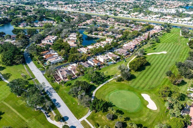 Building Photo - 2400 Deer Creek Country Club Blvd