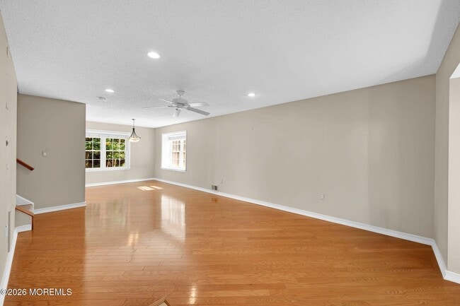 Building Photo - 66 Secretariat Ct