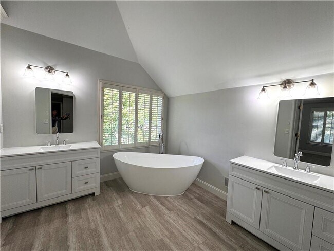 Building Photo - 4925 Kilmersdon Ct