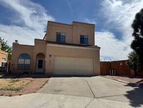 Building Photo - Beautiful 3 bedroom 2.5 bathroom NW Albuquerque.