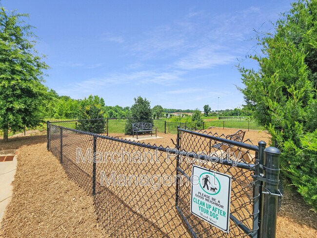 Building Photo - 130 Outback Dr