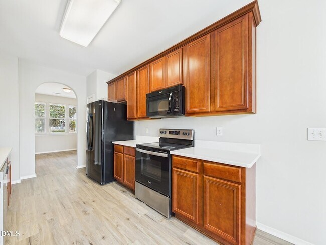 Building Photo - 302 Meeting Hall Dr