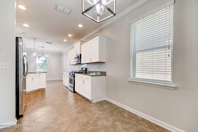 Building Photo - 500 Howland Drive