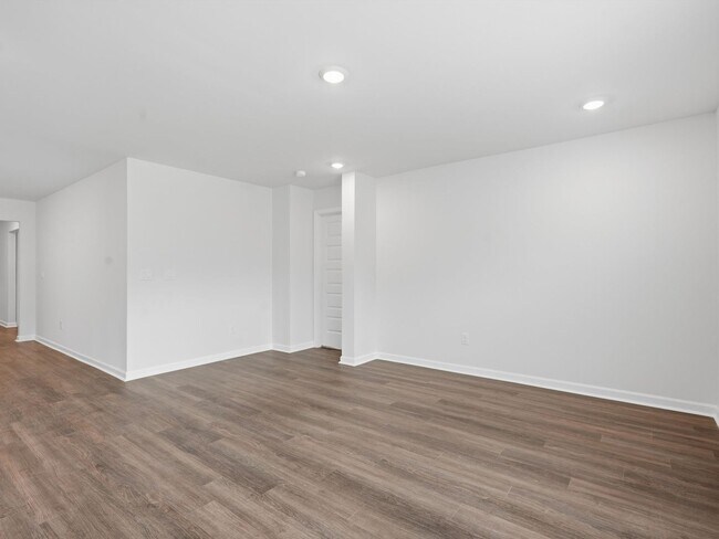 Building Photo - 9919 Sequoyah Cv Dr SE