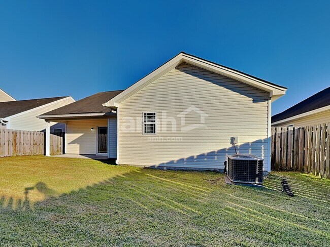 Building Photo - 117 Roseberry Cir