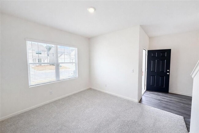 Building Photo - 44 Rowlett Pl