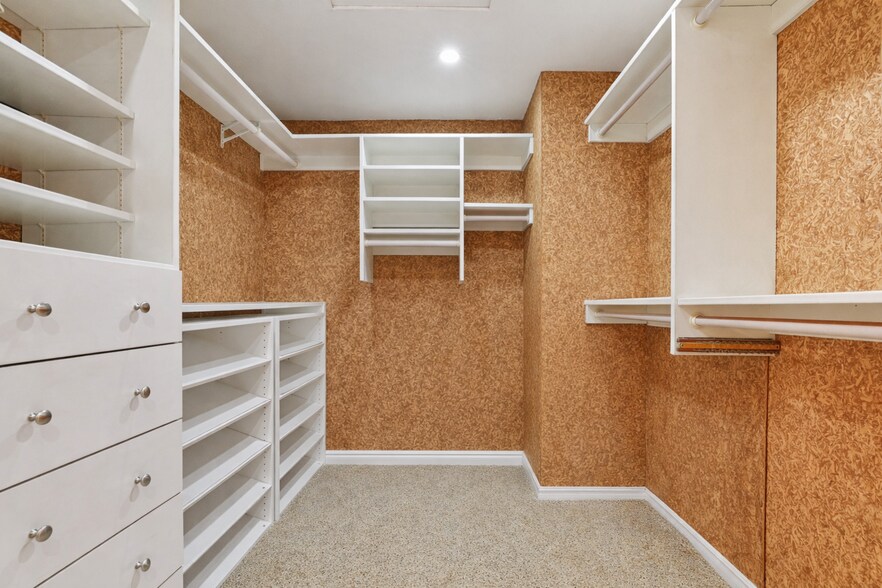 Building Photo - 4182 Silliman Dr