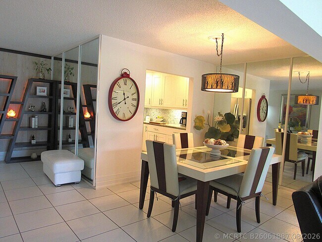 Building Photo - 5780 Fernley Dr