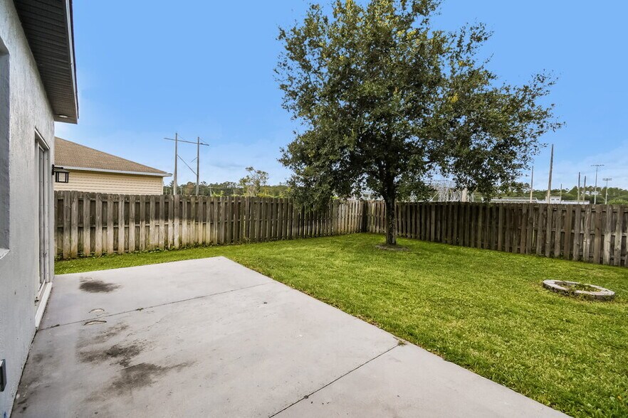 Building Photo - 5120 Magnolia Valley Dr