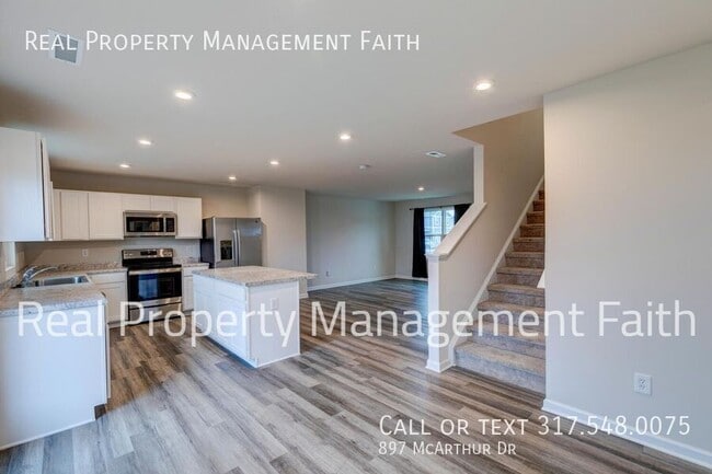 Building Photo - 897 McArthur Dr