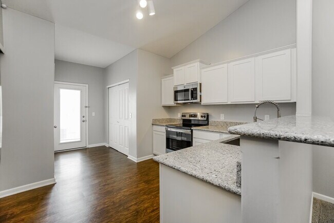 Building Photo - 6091 Follensby Dr