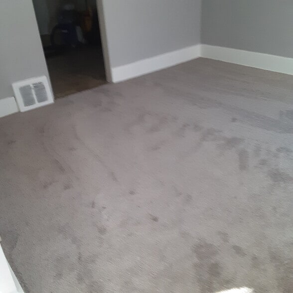Living room - 4143 Bell St