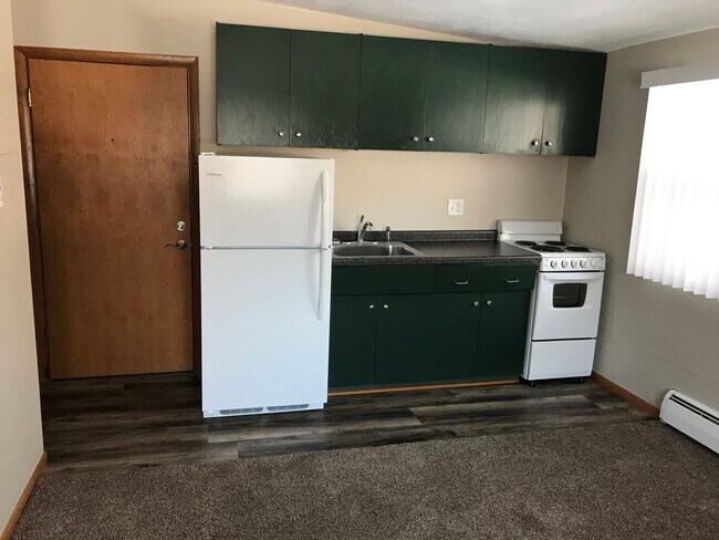 Building Photo - One Bedroom