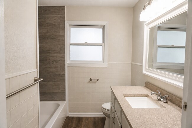 Building Photo - 3128 Speight Ave