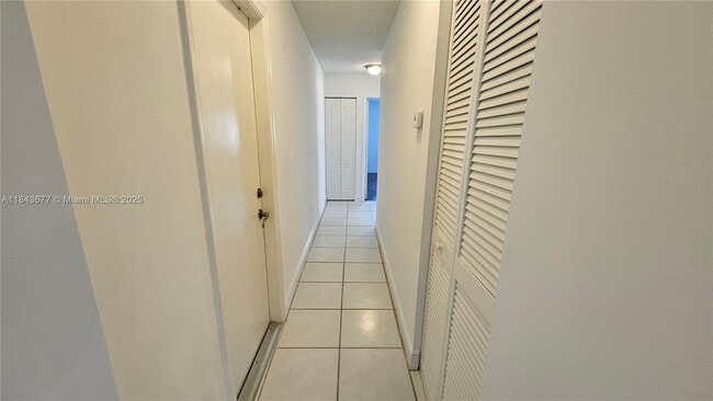 Building Photo - 5084 NW 112th Ct