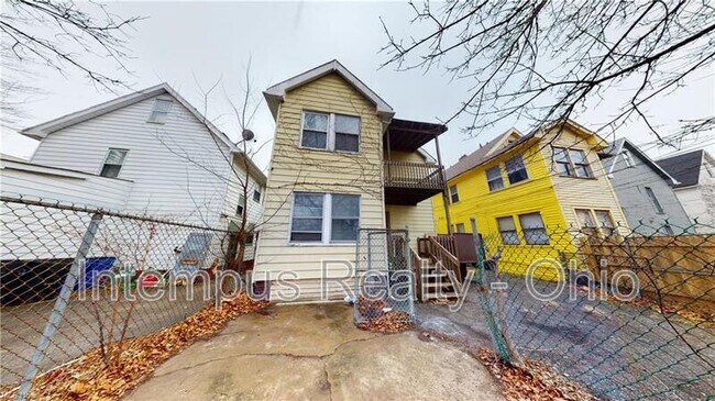 Building Photo - 12633 Edmonton Ave