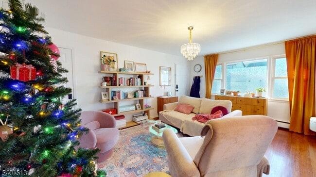 Building Photo - 121 3rd St