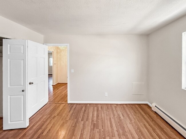 Building Photo - 6 Venice St