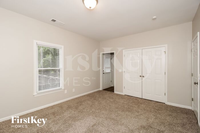 Building Photo - 3751 Mashie Ct