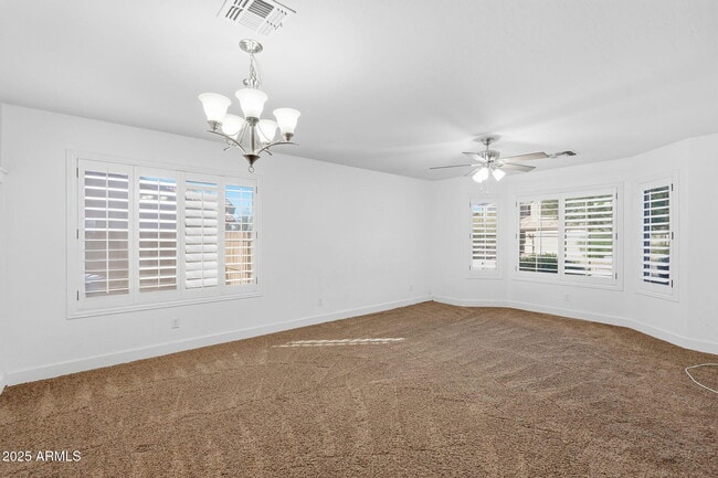 Building Photo - 21663 E Via Del Rancho Rd