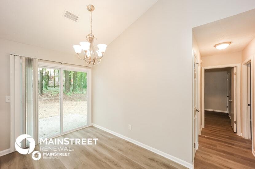 Building Photo - 7767 Park Ln