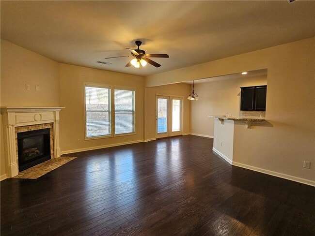 Building Photo - 6185 Crested Moss Dr